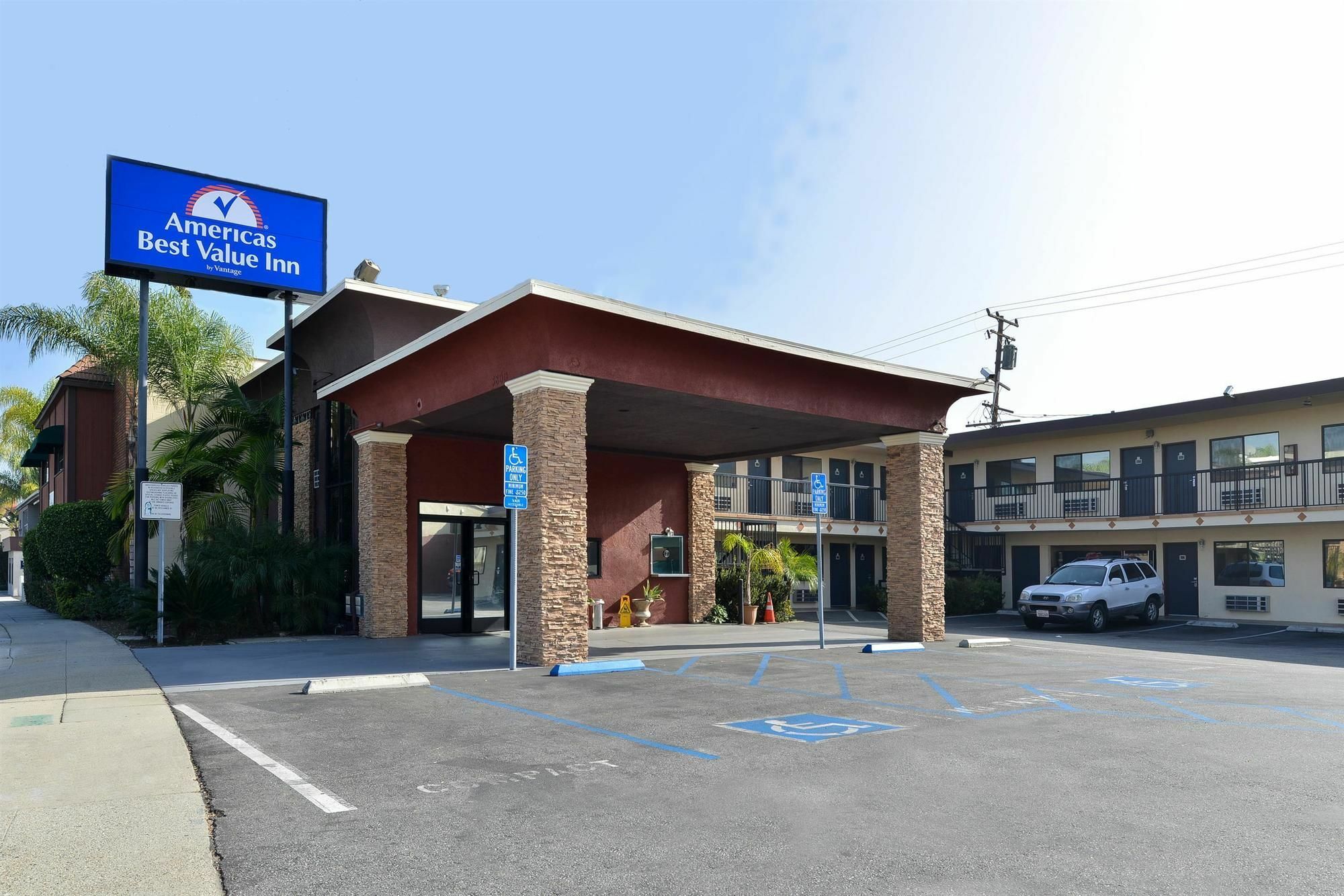 Americas Best Value Inn Pasadena Eksteriør billede